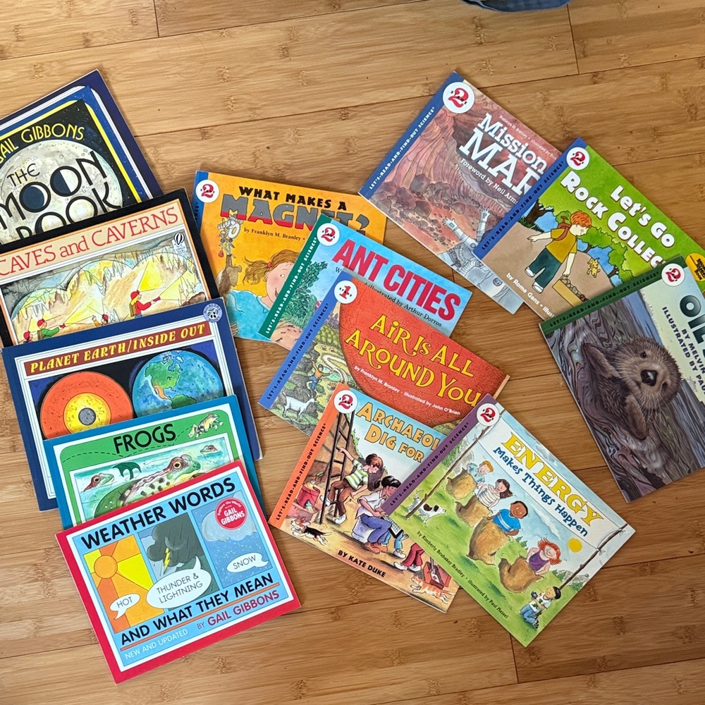 Gail Gibbons & let’s read and find out series - lot 13 books